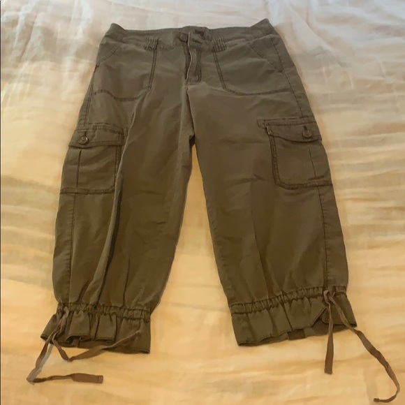 Jag Jeans Pants - Women’s Jag Capri cargo pant taupe sz14